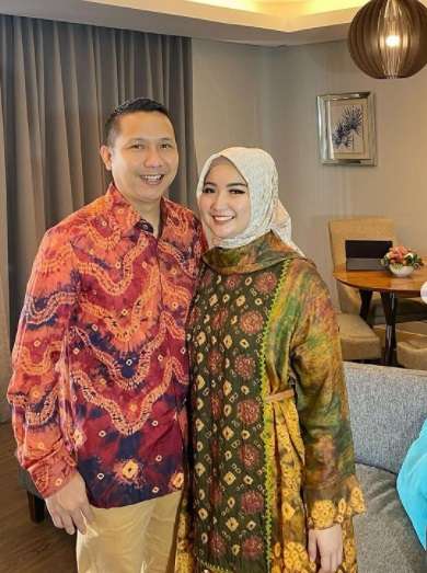 10 Potret Winda Khair, Ibu Persit Hits yang Jadi Idola