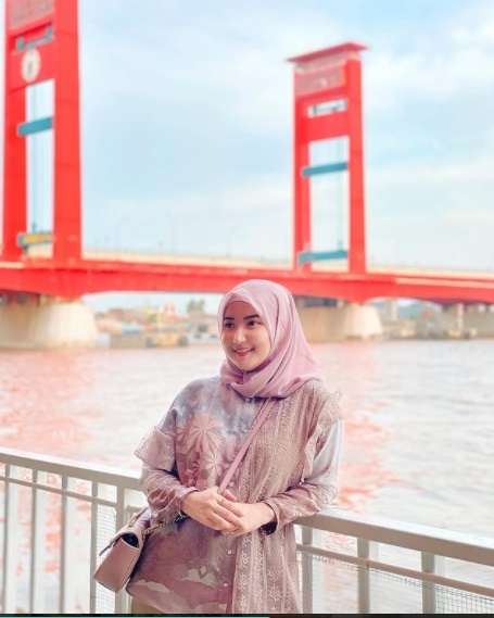 10 Potret Winda Khair, Ibu Persit Hits yang Jadi Idola