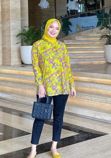 10 Potret Winda Khair, Ibu Persit Hits yang Jadi Idola