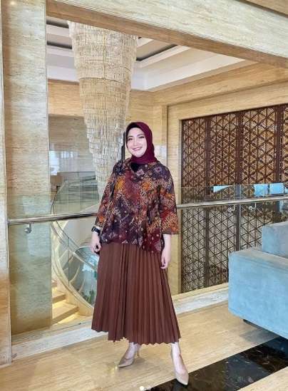 10 Potret Winda Khair, Ibu Persit Hits yang Jadi Idola