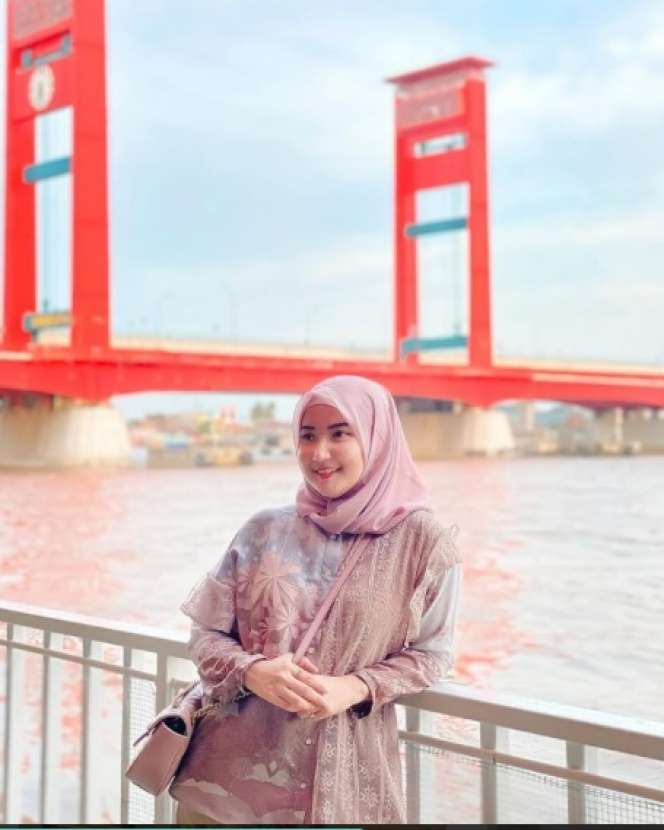 10 Potret Winda Khair, Ibu Persit Hits yang Jadi Idola