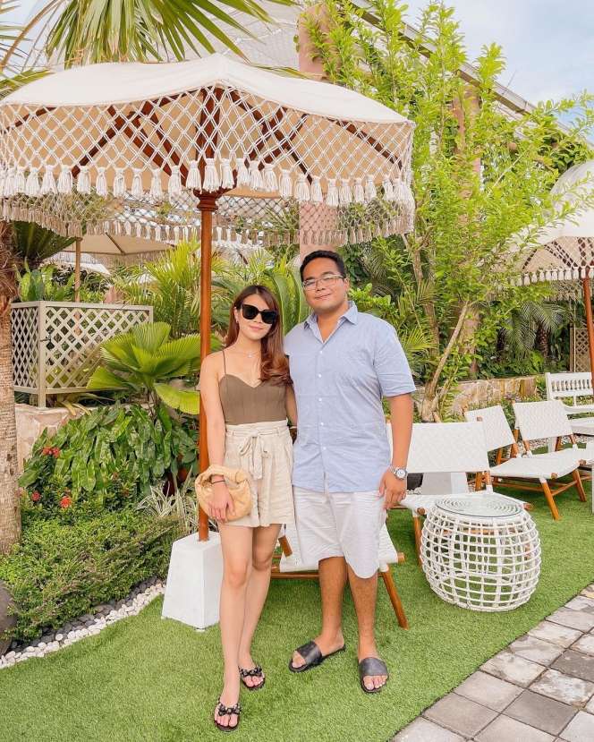 10 Potret Chen Giovani Calon Mantu Hotman Paris, Bukan Wanita Sembarangan!