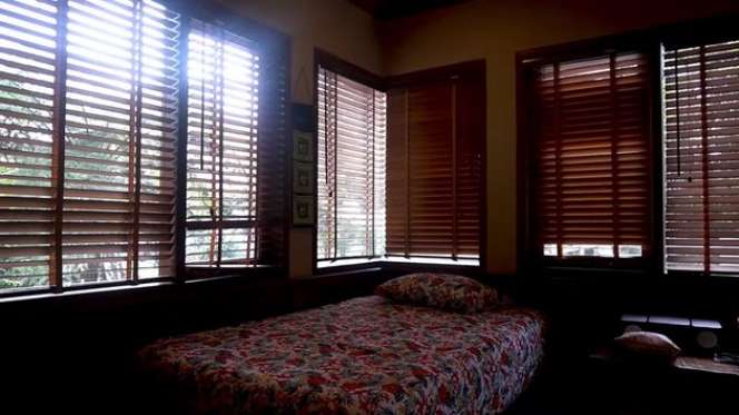 Potret Villa Megah Milik Camelia Malik, Dikelilingi Hutan Letaknya di Kaki Gunung Salak