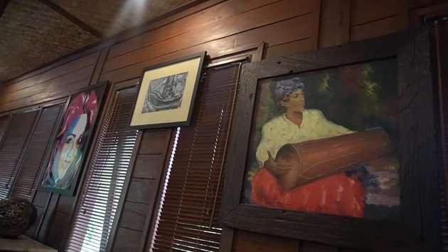 Potret Villa Megah Milik Camelia Malik, Dikelilingi Hutan Letaknya di Kaki Gunung Salak