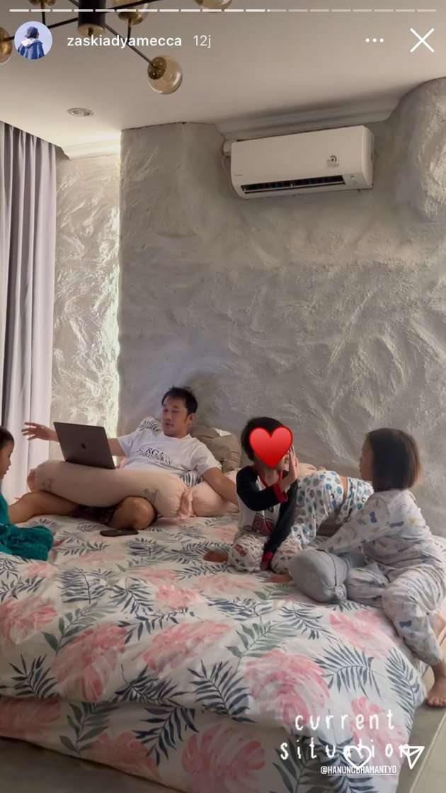 6 Potret Kamar Tidur Zaskia Adya Mecca Usai Renovasi, Dindingnya Curi Perhatian!