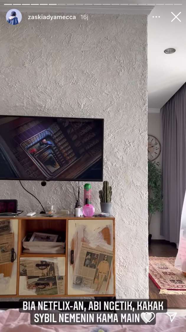 6 Potret Kamar Tidur Zaskia Adya Mecca Usai Renovasi, Dindingnya Curi Perhatian!