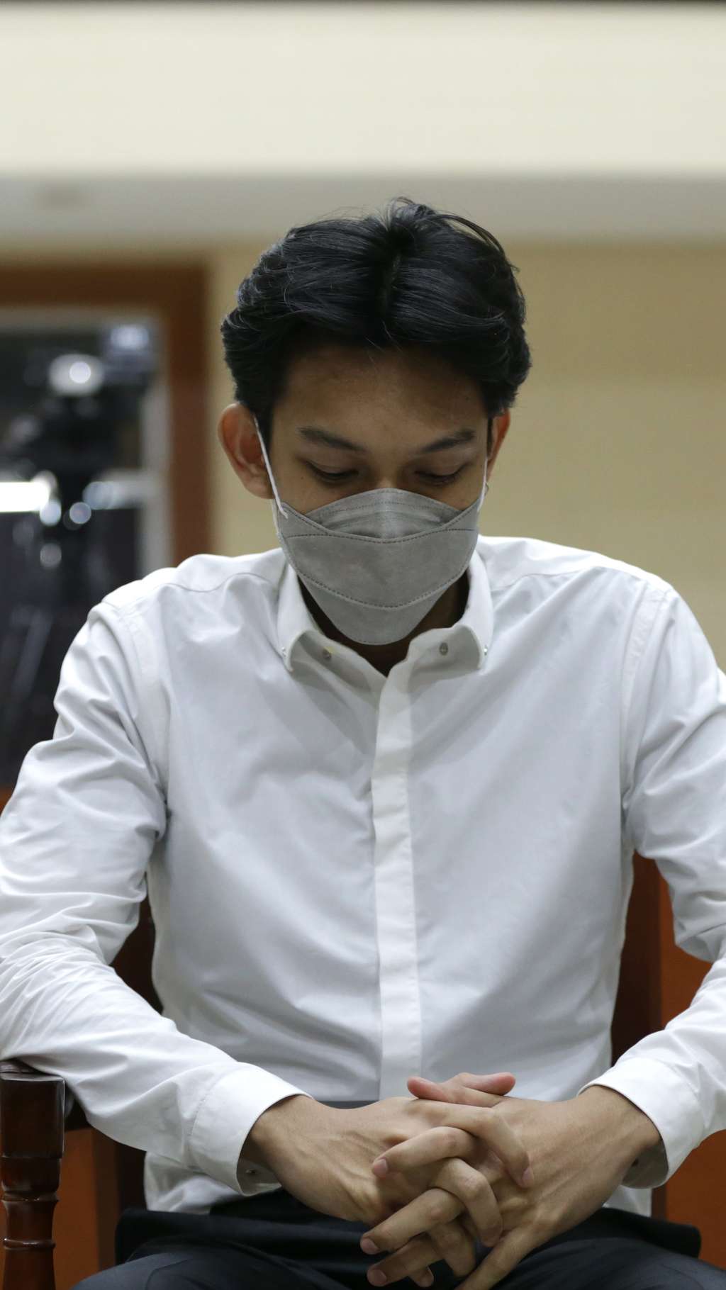 FOTO: Diberondong Pertanyaan Gaga Muhammad Hanya Mengangguk Dalam Ruang Sidang 