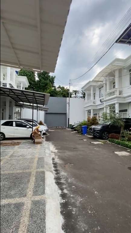 Mewah Seharga Rp3 Miliar, 10 Potret Rumah Baru Gala Sky Hadiah dari Medina Zein