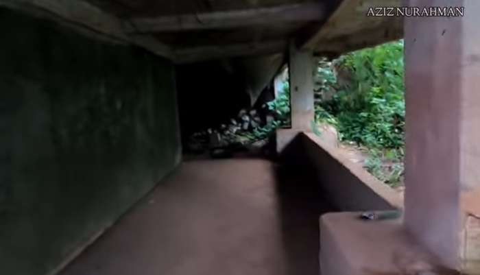 10 Penampakan Rumah Mewah Terbengkalai di Tepi Jurang, Ada Benda Aneh Dalam Kamar!