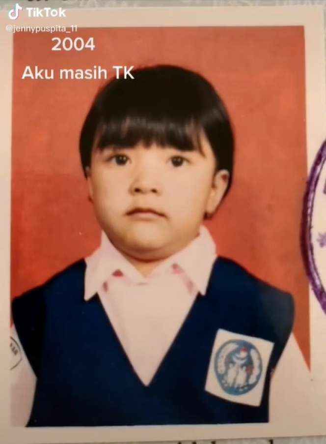 Viral Pasangan Beda Usia, Jodoh Pak Polisi Ternyata Masih TK, Lihat 8 Potretnya!