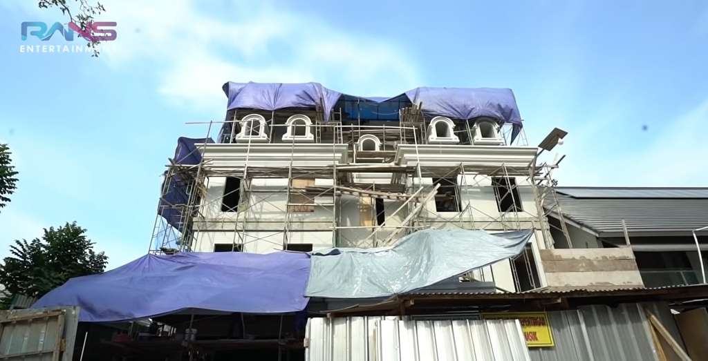 7 Potret Terbaru Pembangunan Rumah Mewah Raffi Ahmad dan Nagita Slavina, Bak Istana Kerajaan
