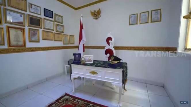 8 Potret Rumah Mewah Roro Fitria Seharga Rp12 Miliar, Isi Kamarnya Bikin Melongo!