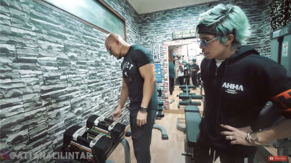 10 Foto Adu Mewah Rumah Denny Sumargo VS Deddy Corbuzier, Dua Youtuber Tajir Melintir!
