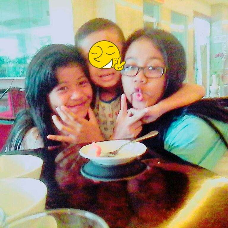 5 Potret Masa Kecil Mayang dan Chika, Pipi Chubby Jadi Sorotan!