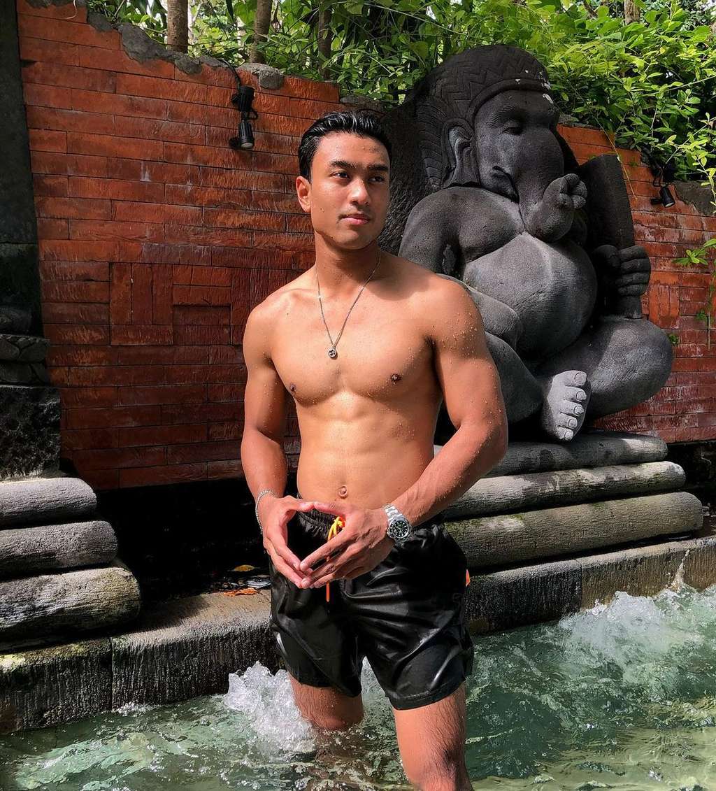 10 Potret Austin Alexander, Pria Ganteng yang Dijodohkan dengan Fuji, Bikin Thariq Halilintar Galau!