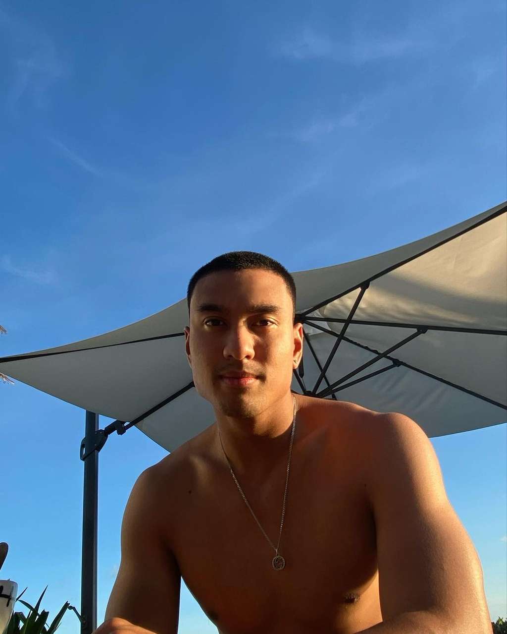 10 Potret Austin Alexander, Pria Ganteng yang Dijodohkan dengan Fuji, Bikin Thariq Halilintar Galau!