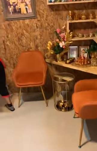 7 Potret Rumah Anti Sombong, di Luar Seperti Gubuk di Dalam Bak Istana!