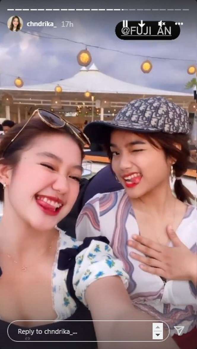 5 Momen Fuji Tutupi Aurat Saat Bikin Konten Bareng Chika