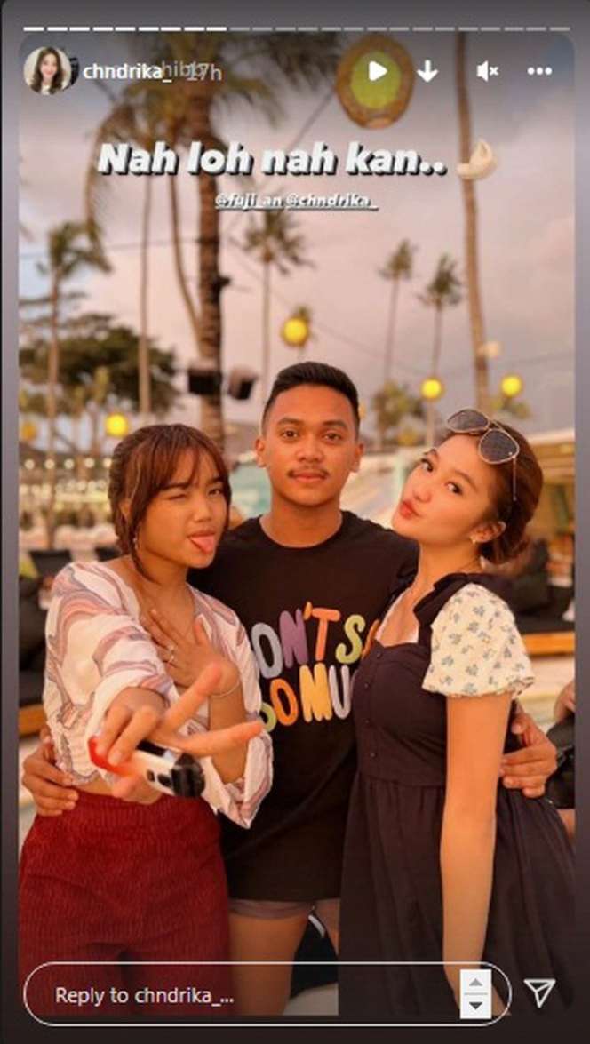 5 Momen Fuji Tutupi Aurat Saat Bikin Konten Bareng Chika