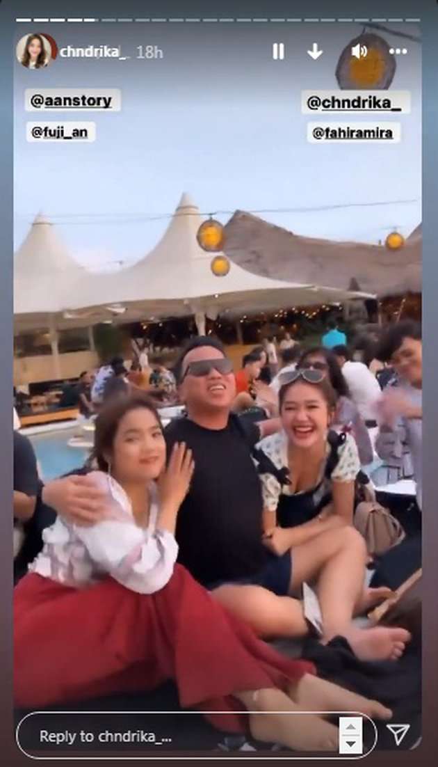 5 Momen Fuji Tutupi Aurat Saat Bikin Konten Bareng Chika