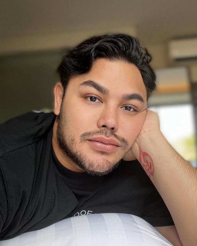 10 Potret Transformasi Ivan Gunawan, Kecilnya Ganteng Berparas Bule-Kini Sukses Diet!