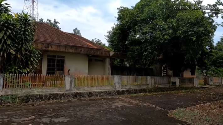 10 Potret Perumahan Mewah Tahun 1970 yang Kini Terbengkalai, Suasananya Bikin Merinding!