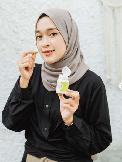 10 Potret Terbaru Ririe Fairus, Paras Cantiknya Curi Perhatian!