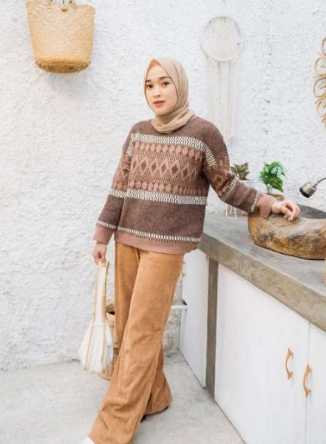 10 Potret Terbaru Ririe Fairus, Paras Cantiknya Curi Perhatian!