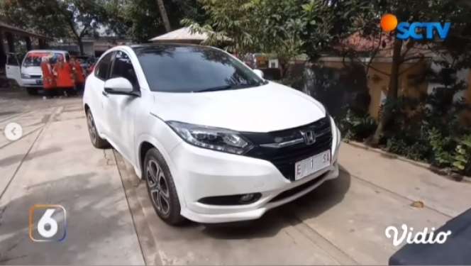 9 Penampakan Rumah Mewah Sekdes Pati yang Viral, Hadiahi Anak 3 Mobil Mewah Seharga Rp3 Miliar