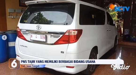 9 Penampakan Rumah Mewah Sekdes Pati yang Viral, Hadiahi Anak 3 Mobil Mewah Seharga Rp3 Miliar