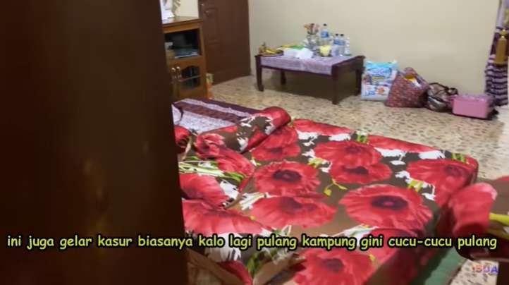 9 Penampakan Rumah Orangtua Iis Dahlia di Indramayu, Punya Banyak Kamar!