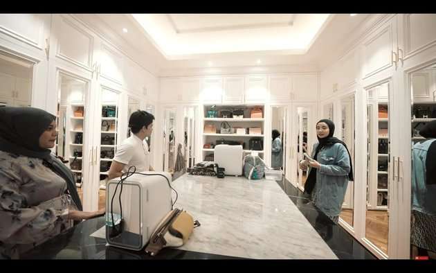 Terancam Disita Bank, Ini 10 Potret Rumah Mewah Irwansyah yang Jadi Sorotan, Miliki 5 Lantai!