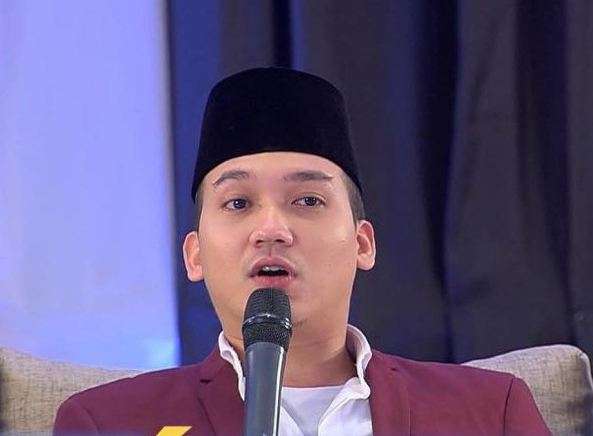 10 Potret Kabar Terbaru Egi John, Dulu Dipuja Kini Hidupnya Berubah Drastis, Jadi Penjual Soto!