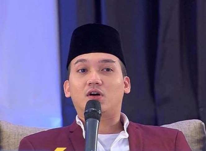 10 Potret Kabar Terbaru Egi John, Dulu Dipuja Kini Hidupnya Berubah Drastis, Jadi Penjual Soto!