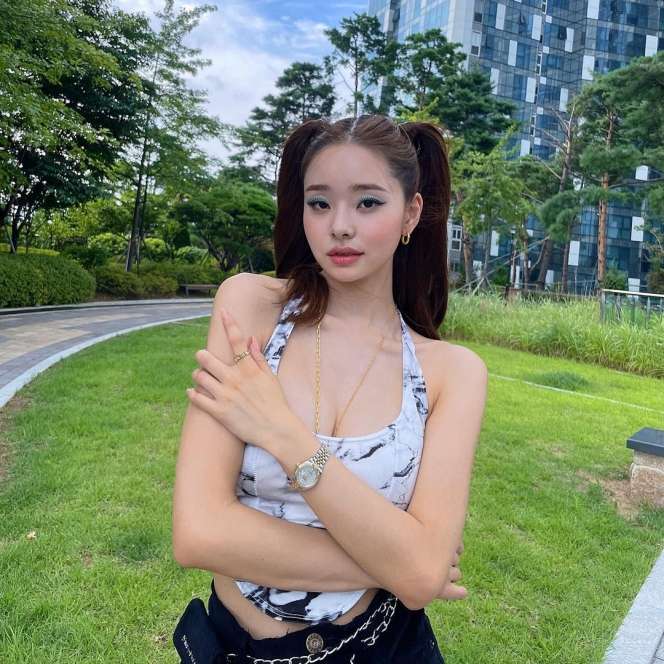 10 Potret Song Ji A, Selebgram Cantik yang Viral karena Mirip Jennie Blackpink