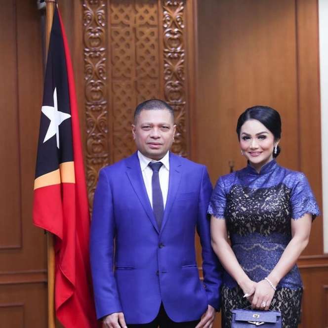 Potret Adu Gaya Anang Hermansyah VS Raul Lemos, Dibilang Mirip! 