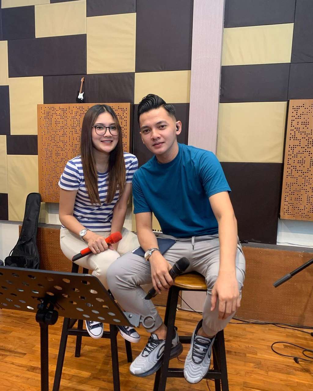 Hanya Butuh Waktu Singkat, 5 Potret Nella Kharisma Makin Singset Usai Melahirkan 