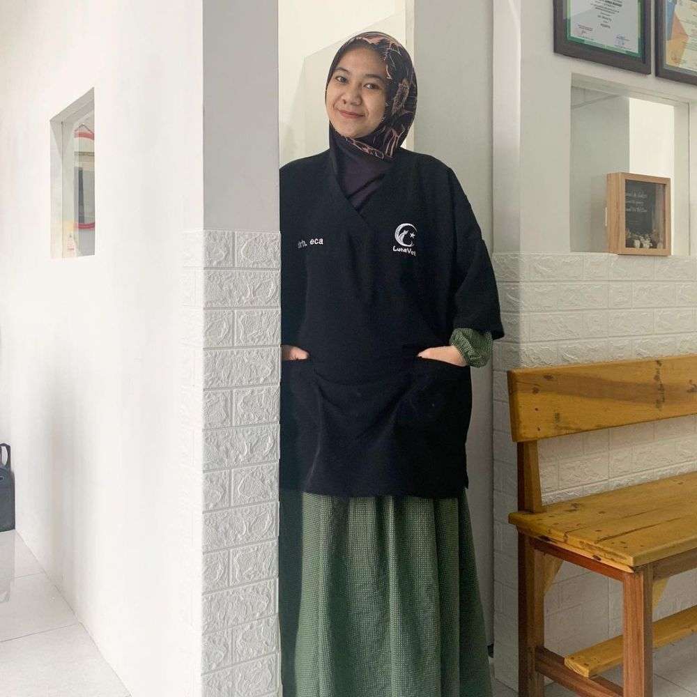 10 Potret Cantiknya Mommy ASF Penulis ‘Layangan Putus’, Sosok Kinan di Dunia Nyata?