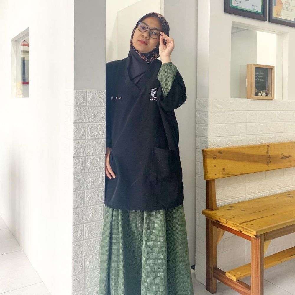 10 Potret Cantiknya Mommy ASF Penulis ‘Layangan Putus’, Sosok Kinan di Dunia Nyata?