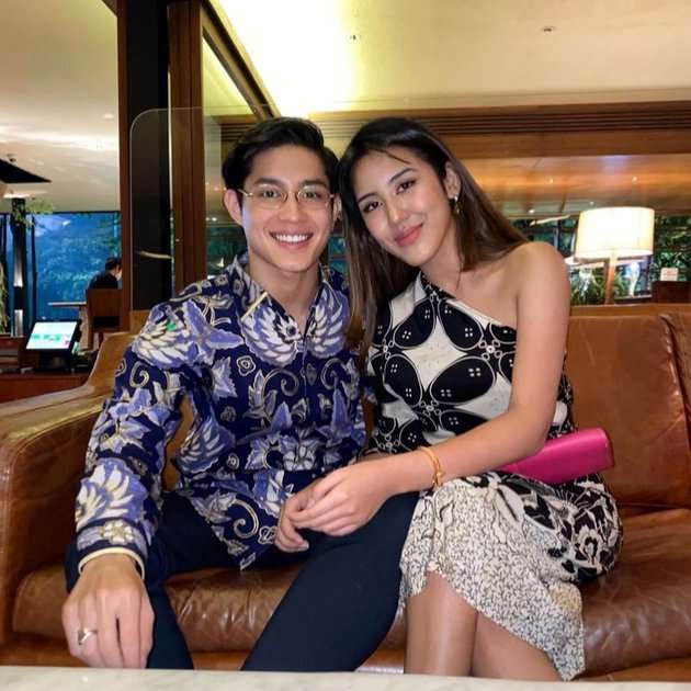 Dicibir Mirip Tante-Tante, Intip 10 Potret Kekasih Teuku Rassya yang Tak Pernah Tersorot