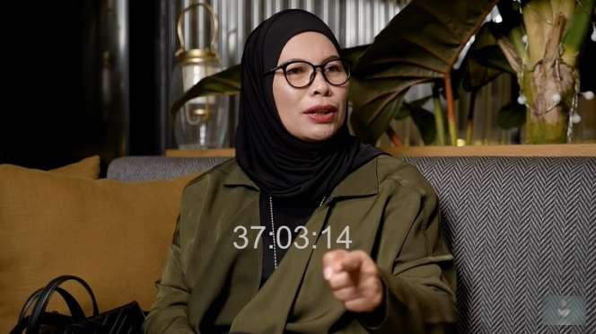 Ngaku Tak Mampu, Intip 10 Gaya Sosialita Ibu Gaga Muhammad Tenteng Tas Mewah