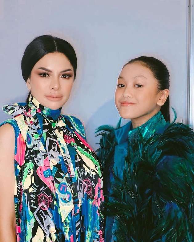 Potret Laura Meizani, Putri Nikita Mirzani Saat Liburan Jadi Sorotan