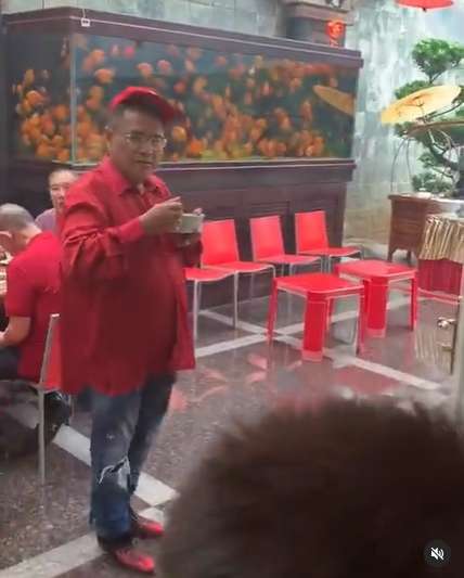 10 Potret ‘Mewahnya’ Rumah Konglomerat Prajogo Pangestu, Orang Terkaya Ke-3 di Indonesia!