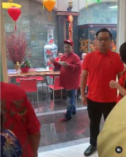 10 Potret ‘Mewahnya’ Rumah Konglomerat Prajogo Pangestu, Orang Terkaya Ke-3 di Indonesia!