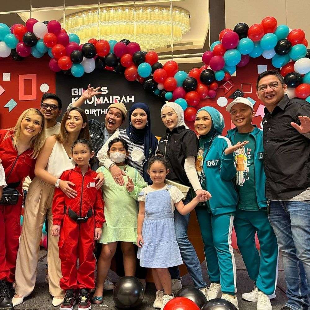 Gaya 10 Artis Hadiri Ultah Anak Ayu Ting Ting, Penampilan Krisdayanti Jadi Sorotan!