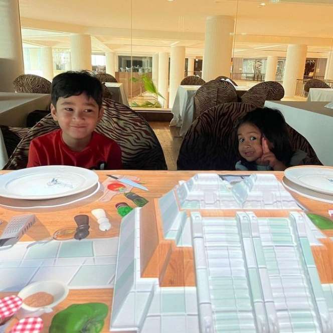 Potret Rafathar Makan di Restoran Mewah Berkonsep Unik, Harganya Bikin Kantong Menjerit!