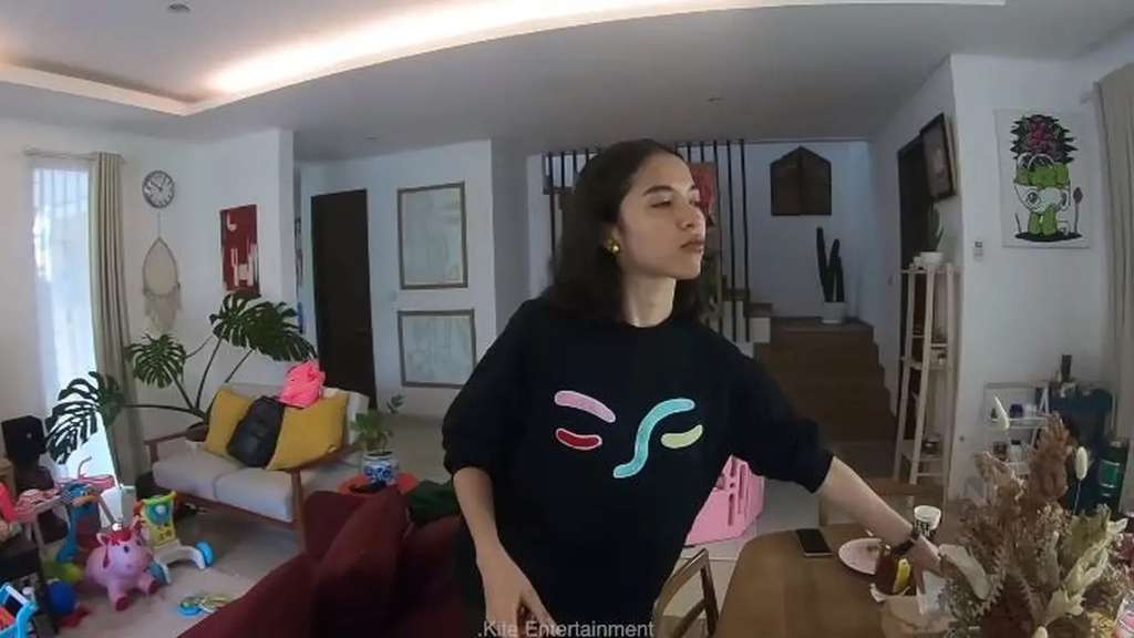 10 Adu Mewah Rumah Putri Marino VS Anya Geraldine, ‘Musuh’ di Serial Layangan Putus!