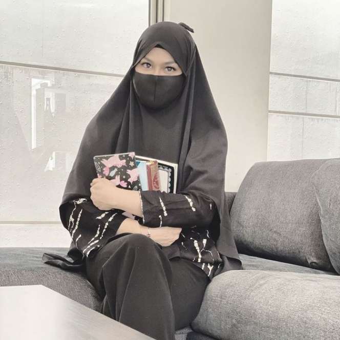 DJ Katty Butterfly Belajar Ngaji, Potret Saat Berhijab Banjir Pujian!