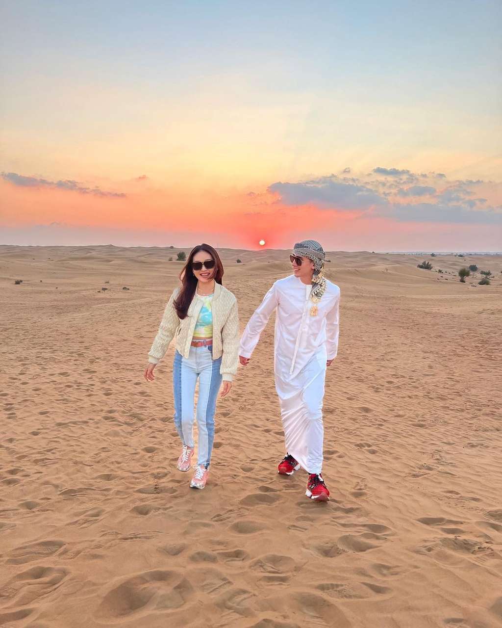 10 Potret Mesra Natasha Wilona & Verrel Bramasta Liburan di Dubai, Makan Steak ‘Sultan’