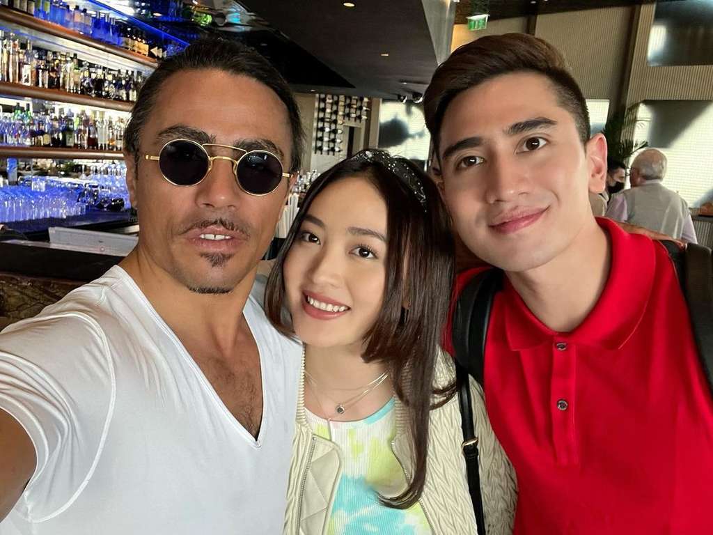10 Potret Mesra Natasha Wilona & Verrel Bramasta Liburan di Dubai, Makan Steak ‘Sultan’